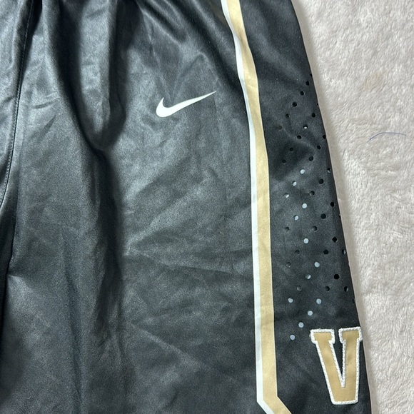 Nike Vanderbilt University Men’s Athletic Shorts Black and Gold Size Medium - Picture 3 of 8